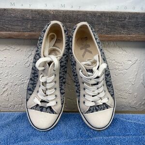 Michael Kors Women denim logo Sneakers size 5,5